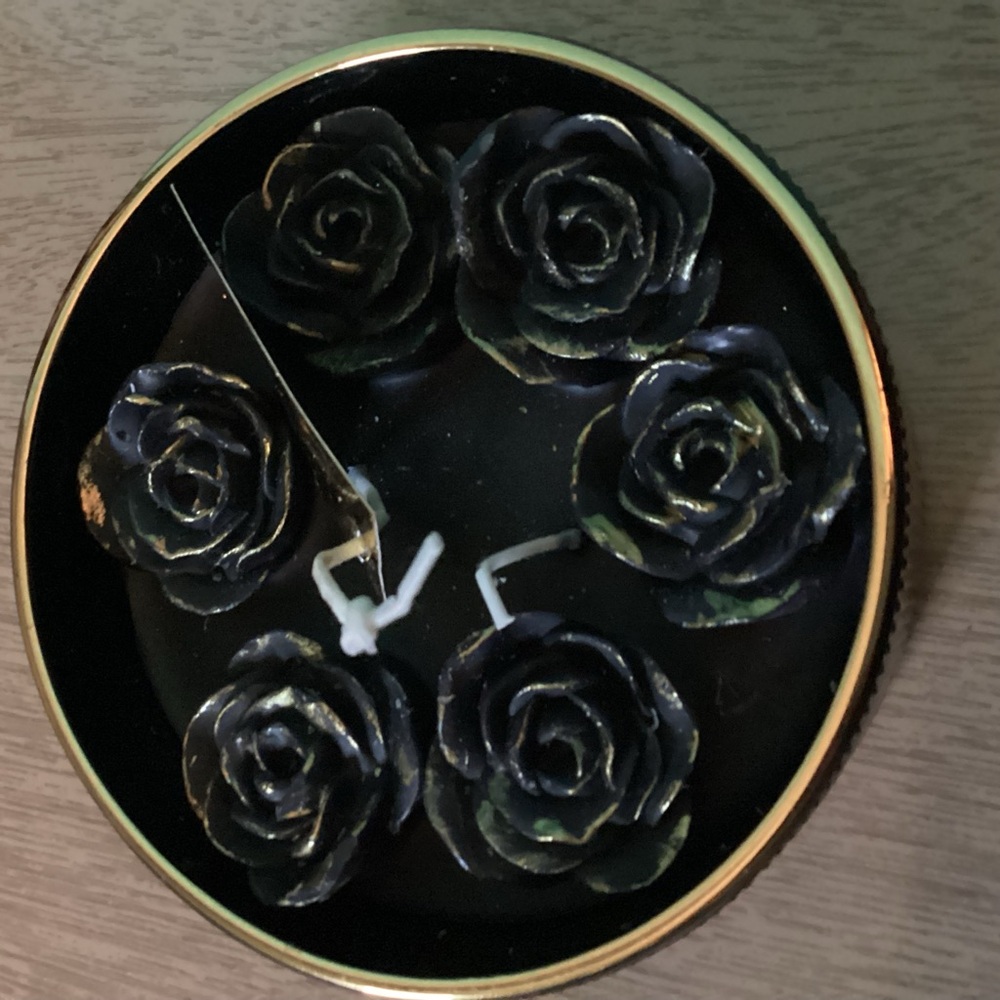Christian Lacroix Black Rose Candle Midnight Garden Scent NWT - Picture 7 of 7